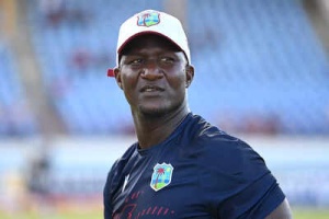 Daren Sammy Fined for Umpire Criticism After WI vs. AUS Test; DRS Consistency Questioned