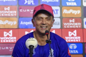 Not Wasim Akram, Waqar Younis but this Aussie bowler challenged Rahul Dravid the most