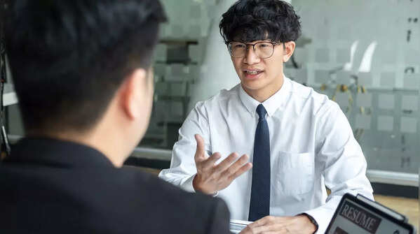 Maintaining good posture and eye contact in a virtual interview