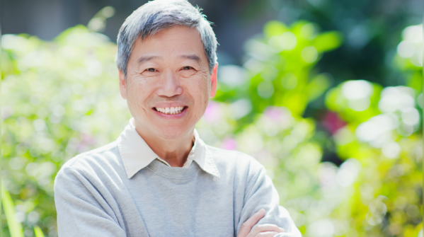 Support from lifelong social groups
