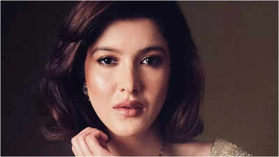 Shanaya Kapoor shares her thoughts on old-school romance.