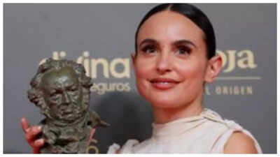 Spanish actress Veronica Echegui passes away at 42 after secret battle with Cancer; Antonio Banderas, Sam Claflin mourn her demise