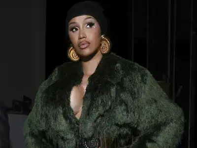 Cardi B denies assaulting security guard in trial; sparks meme-fest with HILARIOUS courtroom testimony - WATCH